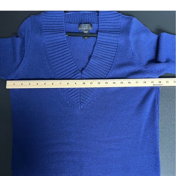 Attention V-Neck Long Sleeve Pullover Women's Sweater Size Large - Picture 9 of 12